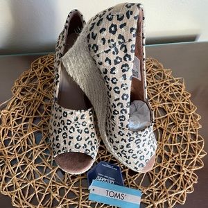 Toms. Michelle Wedge Heel.